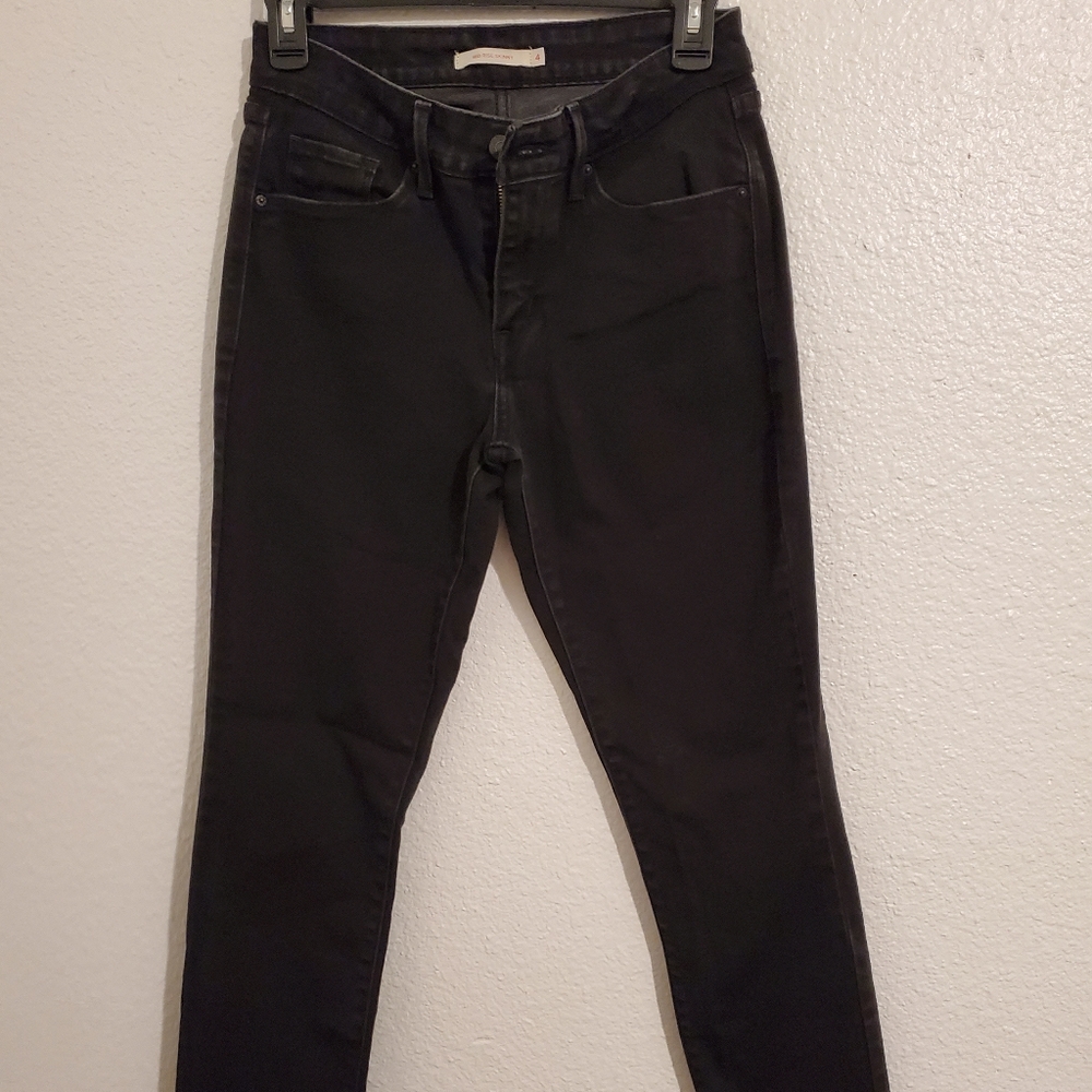 Levi's black Jean's